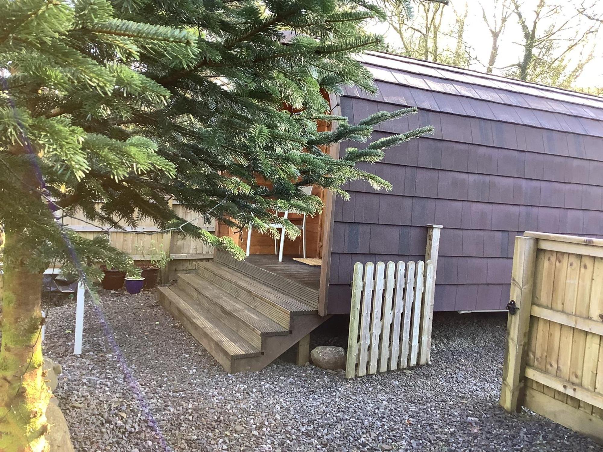 Little London Bed & Breakfast And Glamping Pod Hotel Abercraf Exterior photo