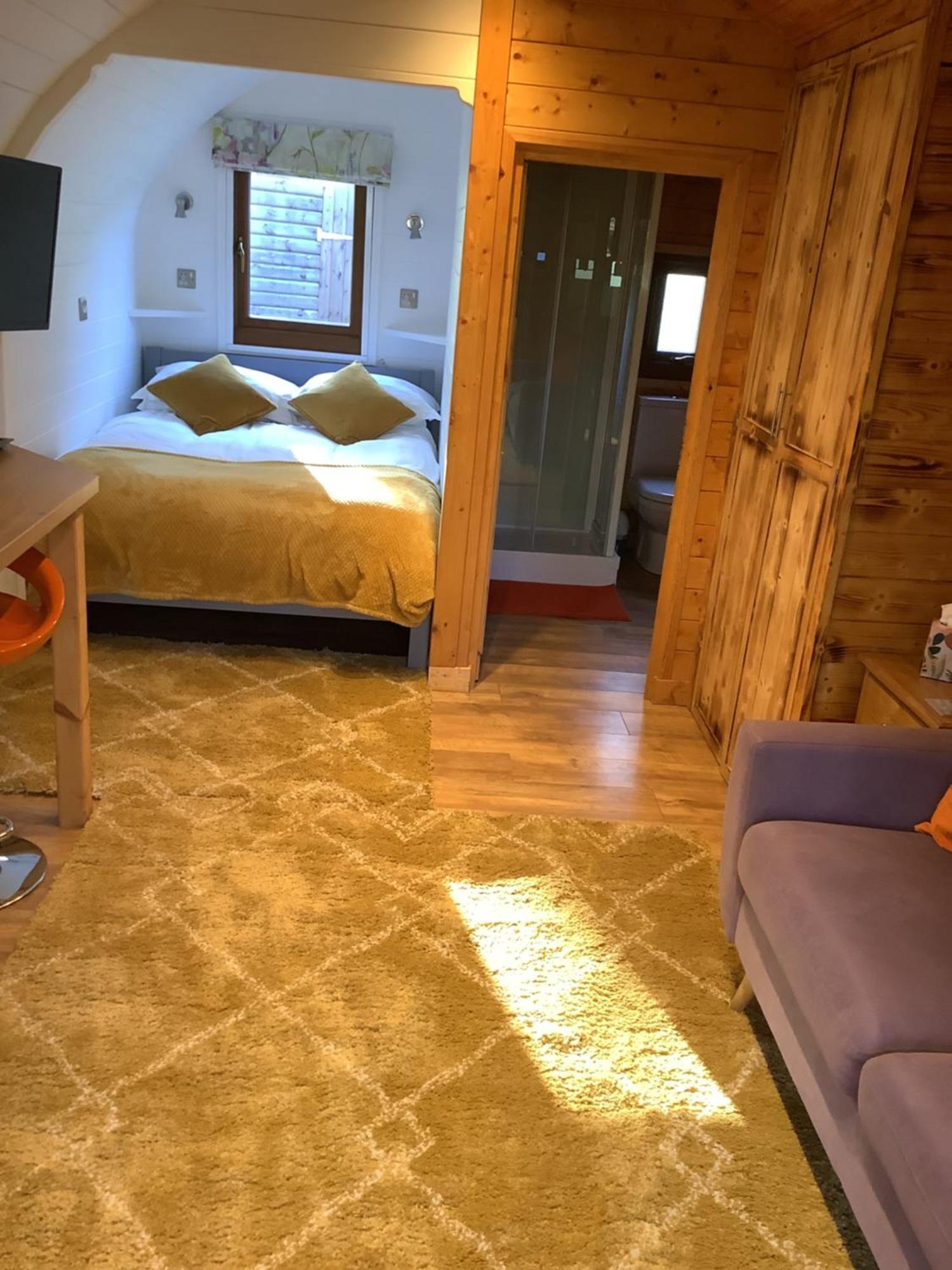 Little London Bed & Breakfast And Glamping Pod Hotel Abercraf Exterior photo