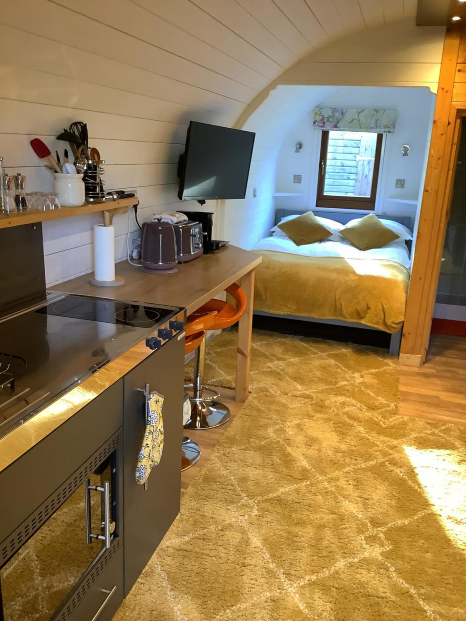 Little London Bed & Breakfast And Glamping Pod Hotel Abercraf Exterior photo