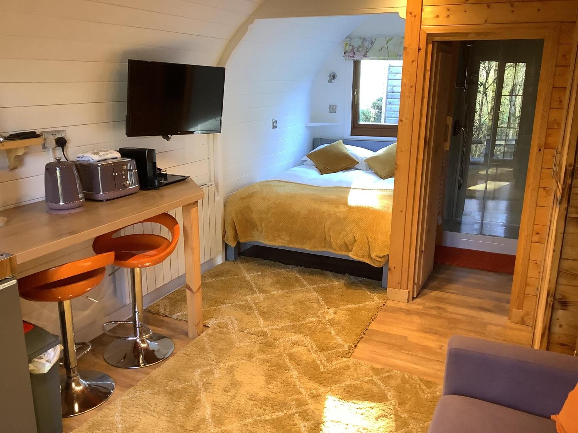 Little London Bed & Breakfast And Glamping Pod Hotel Abercraf Exterior photo